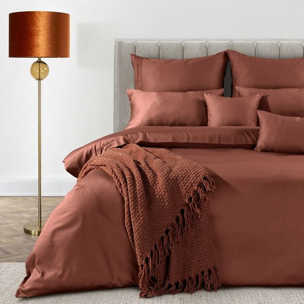 Pościel z makosatyny 140x200 ELEGANT 1I Eva Minge marsala z ozdobną kantą i haftem