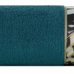 Ręcznik 30x50 EVA 15 Eva Minge ciemny turkus zdobiony bordiurą z designerskim wzorem w motyle z kolekcji Premium