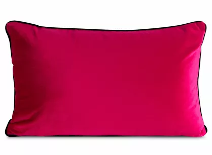Poszewka welwetowa z wypełnieniem 30x50 GAJA 3 jednokolorowa amarantowa obszyta lamówką