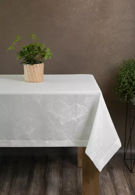  Obrus plamoodporny 140x200 DORIS naturalny z wzorem roślinnym miłorzębu japońskiego