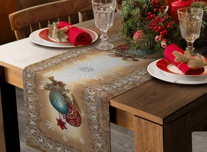 Bieżnik świąteczny 40x100 4069 gobelinowy beżowy z bombkami i połyskującą nicią złotą