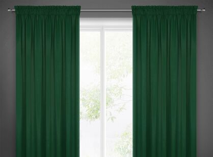 Zasłona na taśmie 135x270 LOGAN zaciemniająca ciemna zieleń jednokolorowa z półmatowej tkaniny