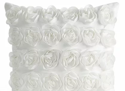 Poszewka welwetowa 45x45 ROSES 1 kremowa Eva Minge z aplikacją róż 3D