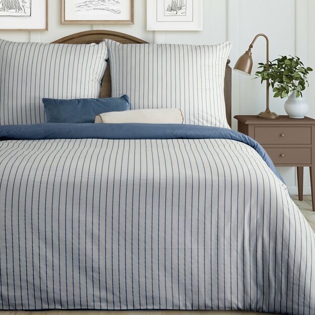 Pościel satynowa 160x200 RAYA biała granatowa w paseczki