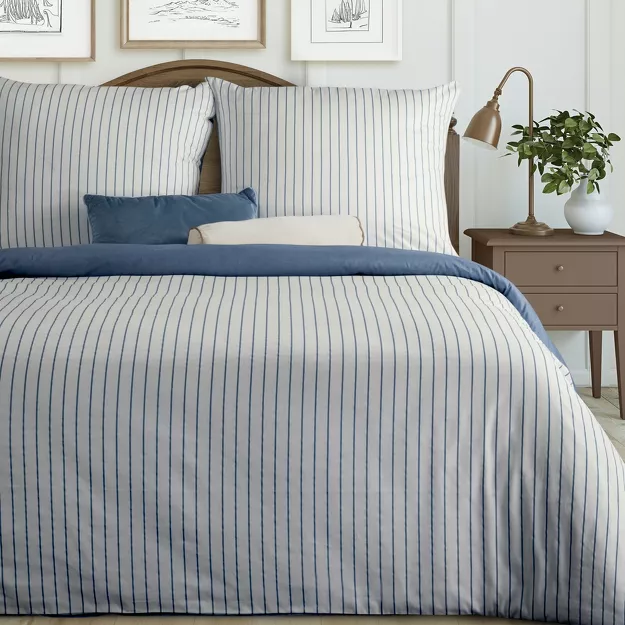 Pościel satynowa 160x200 RAYA biała granatowa w paseczki