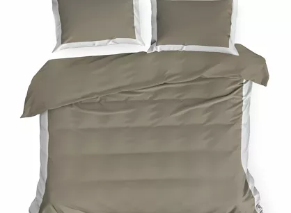 Pościel satyna bawełniana 160x200 LAURA kawowa zdobiona ozdobną białą kantą z kolekcji Nova Style