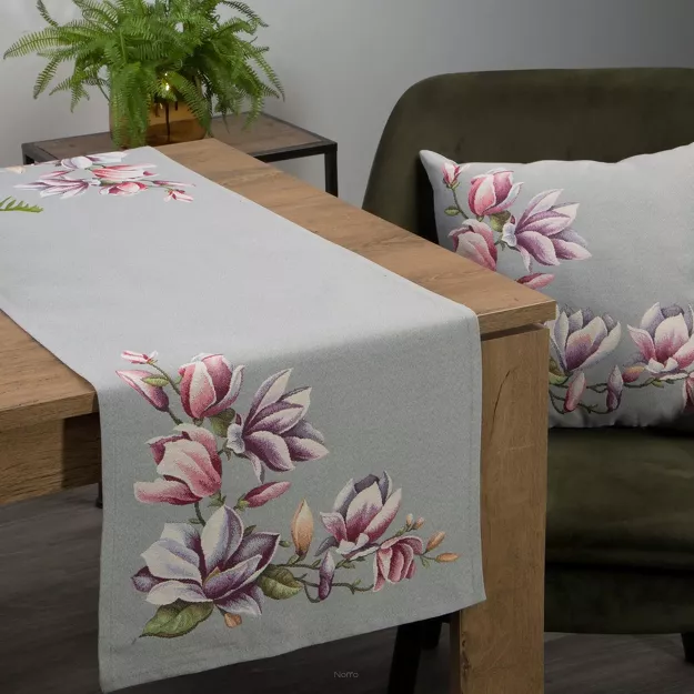 Bieżnik gobelinowy 45x140 1214 popielaty z wzorem różowych kwiatów magnolii