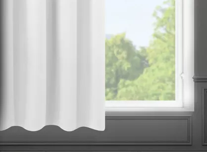 Zasłona na przelotkach 140x175 LOGAN zaciemniająca biała jednokolorowa z półmatowej tkaniny