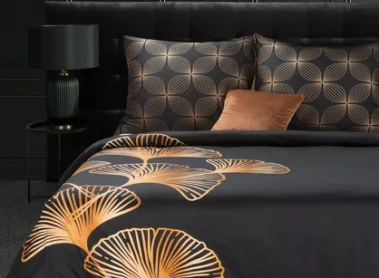 Pościel z makosatyny 160x200 VICTORI 10 czarna ze złotym nadrukiem liści miłorzębu Limited Collection
