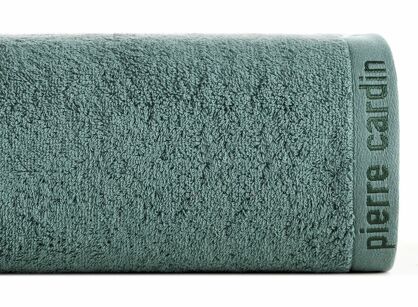 Ręcznik 70x140 EVI Pierre Cardin ciemna mięta zdobiony bordiurą w kolorze ręcznika z logo marki