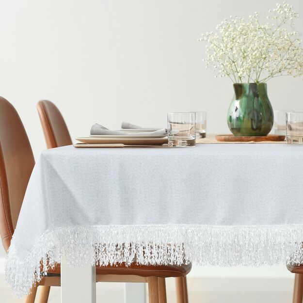 Obrus 140x280 JASPER biały wykończony wyrazistymi frędzlami z kolekcji Premium