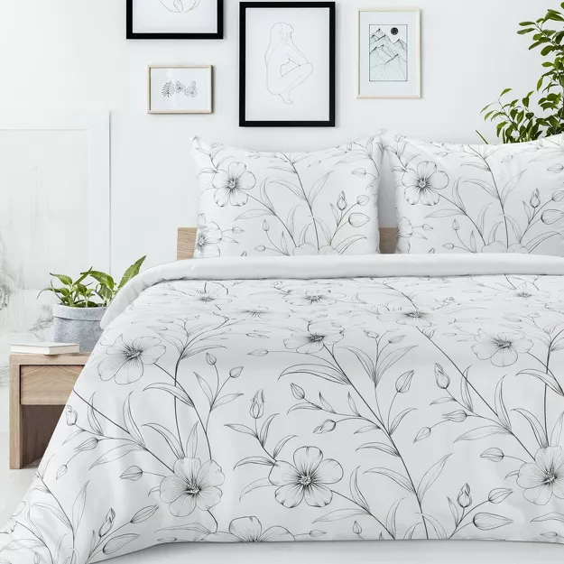Pościel satynowa 160x200 SPRING 64 biała z czarnym wzorem roślinnym z kolekcji Classic