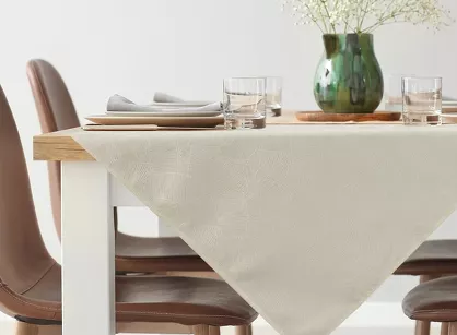 Nakładka 85x85 ISLA kremowa z żakardowym wzorem liści bananowca