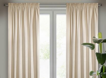 Zasłona na taśmie 140x270 VILLA welwetowa beżowa o aksamitnej strukturze