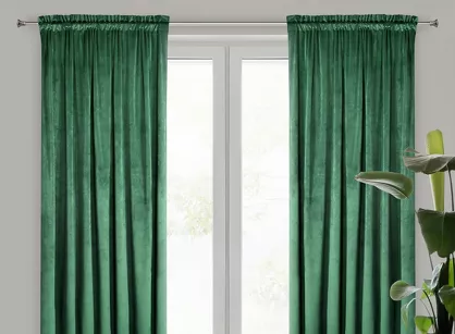 Zasłona na taśmie 140x300 PIERRE welwetowa ciemna zieleń jednokolorowa