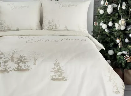 Pościel świąteczna 140x200 SNOWFLAKE jasny beż zimowa sceneria z mikrowłókna