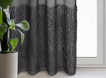 Firana gotowa na przelotkach 140x250 MARGARET 2 czarna z etaminy z moherową nicią na dole firany