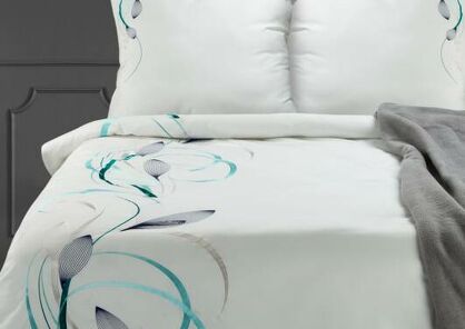 Przechowywanie pościeli: Triki na utrzymanie idealnego stanu między sezonami